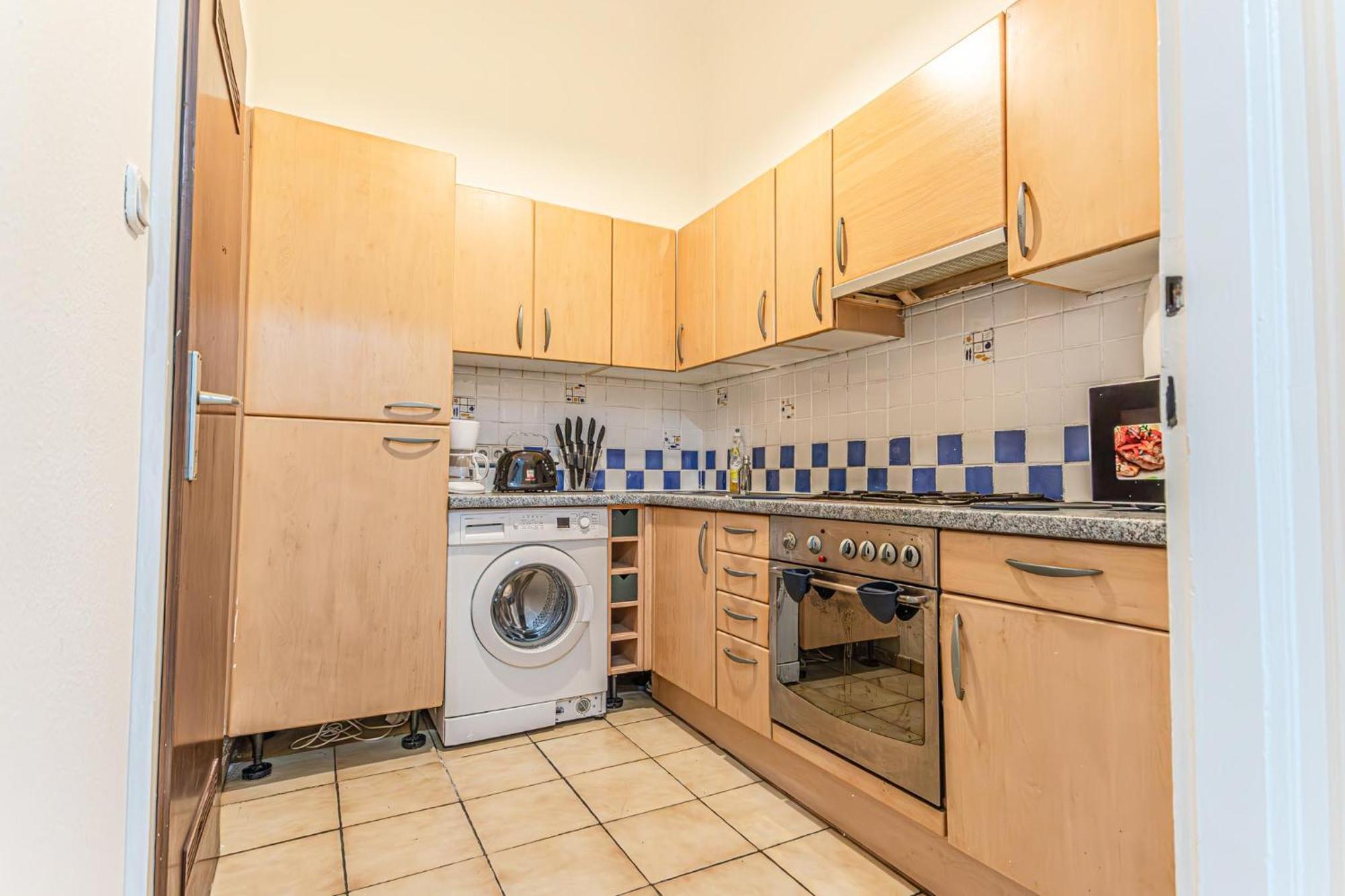 Timeless Vienna: 2br In The Historic District Apartament *