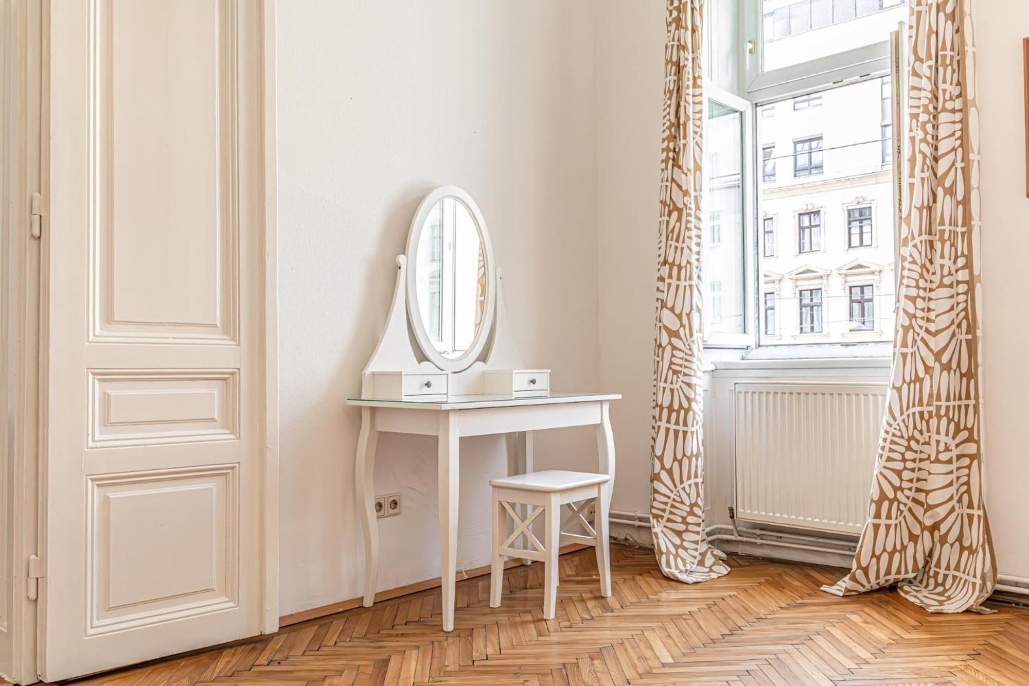 Apartament Timeless Vienna: 2br In The Historic District