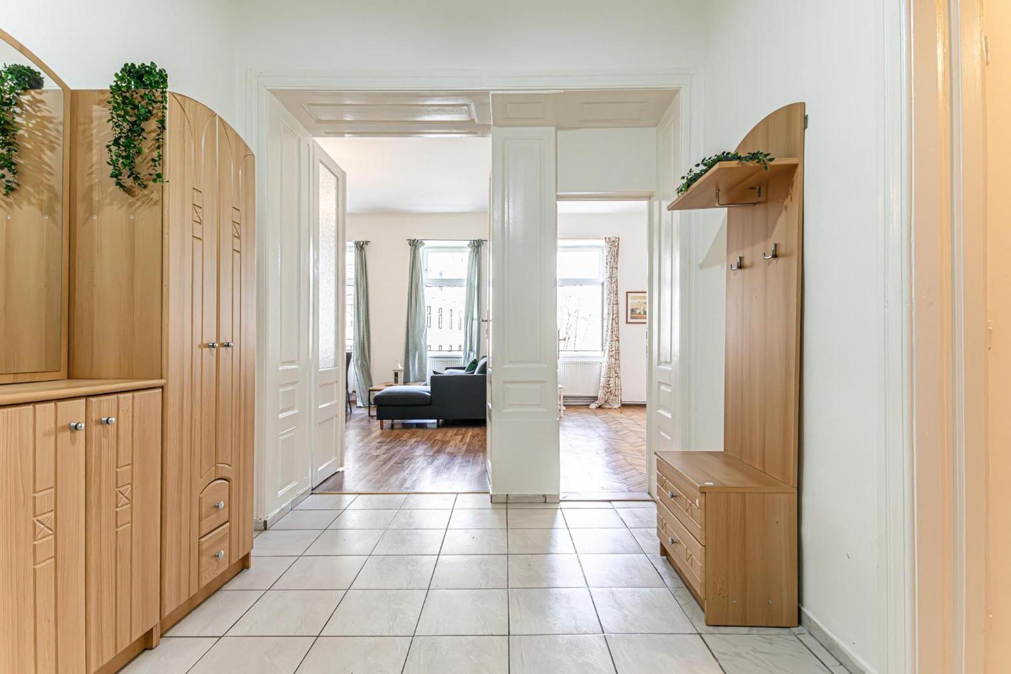 Apartament Timeless Vienna: 2br In The Historic District